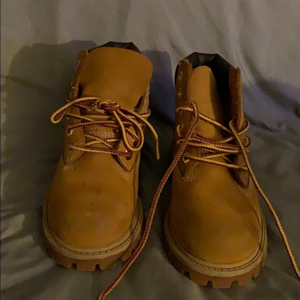Toddler boy gently used size 11 timberlands